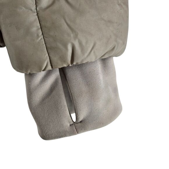 Athleta Banner Peak Goose Down Jacket Womens Small Dove Gray Beige Thumbholes - Picture 4 of 12